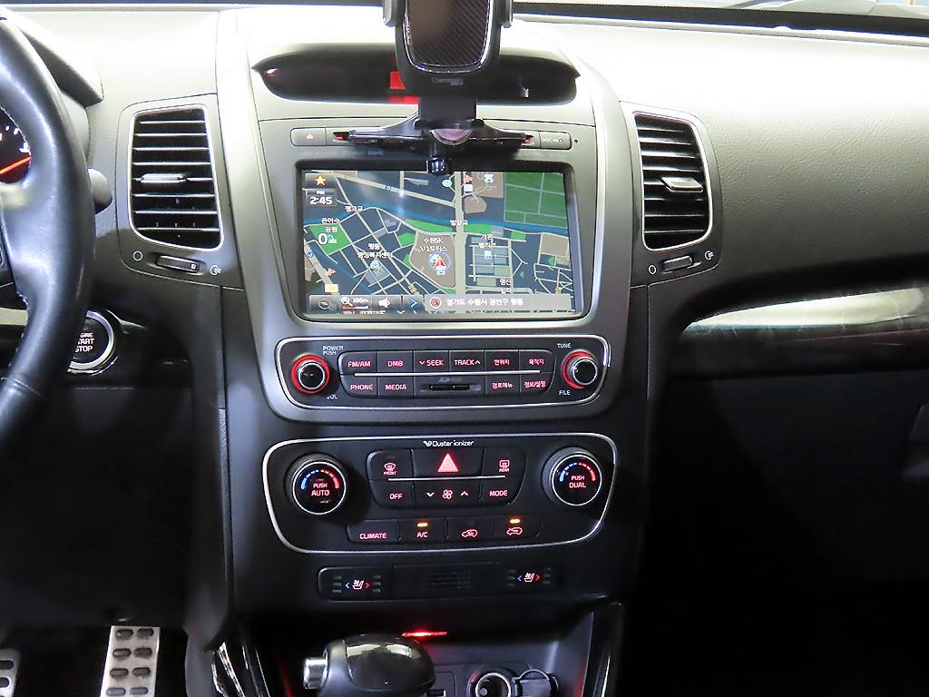 KIA Sorento - Vista 11