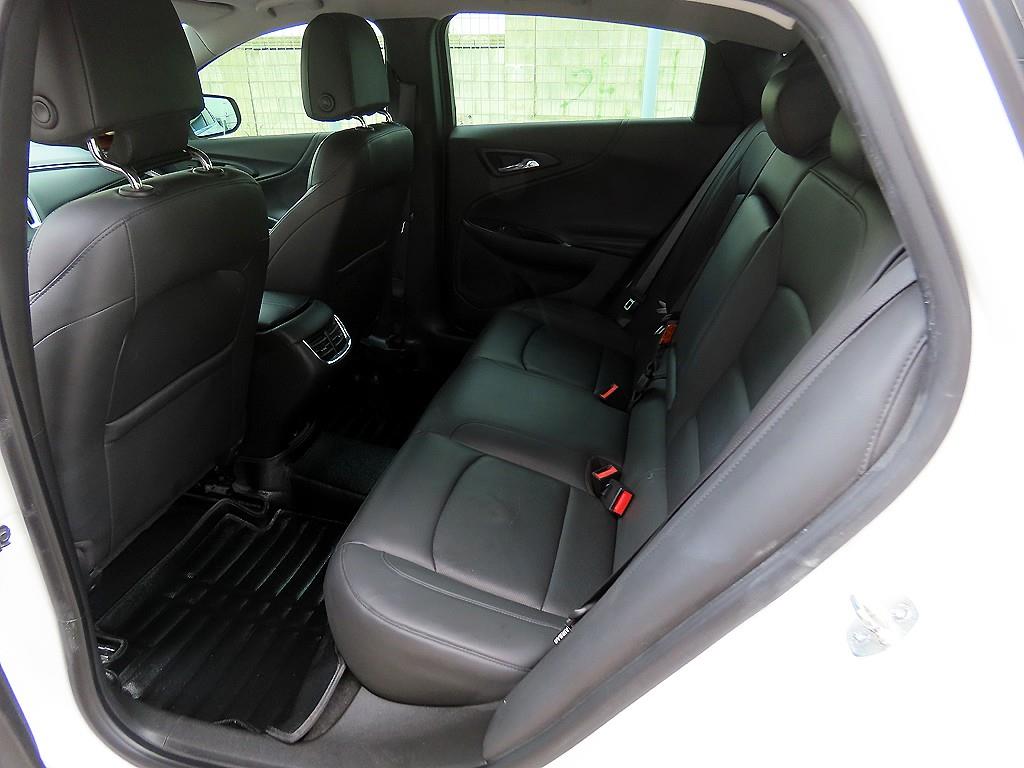 Chevrolet Malibu - Vista 6