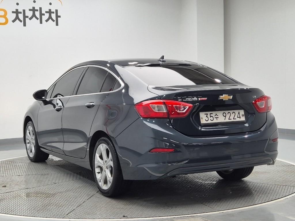 Chevrolet Cruise - Vista 2