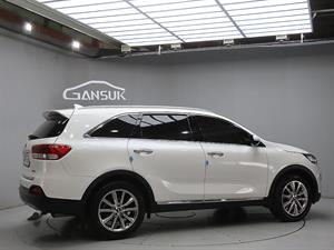 KIA Sorento - Vista 8