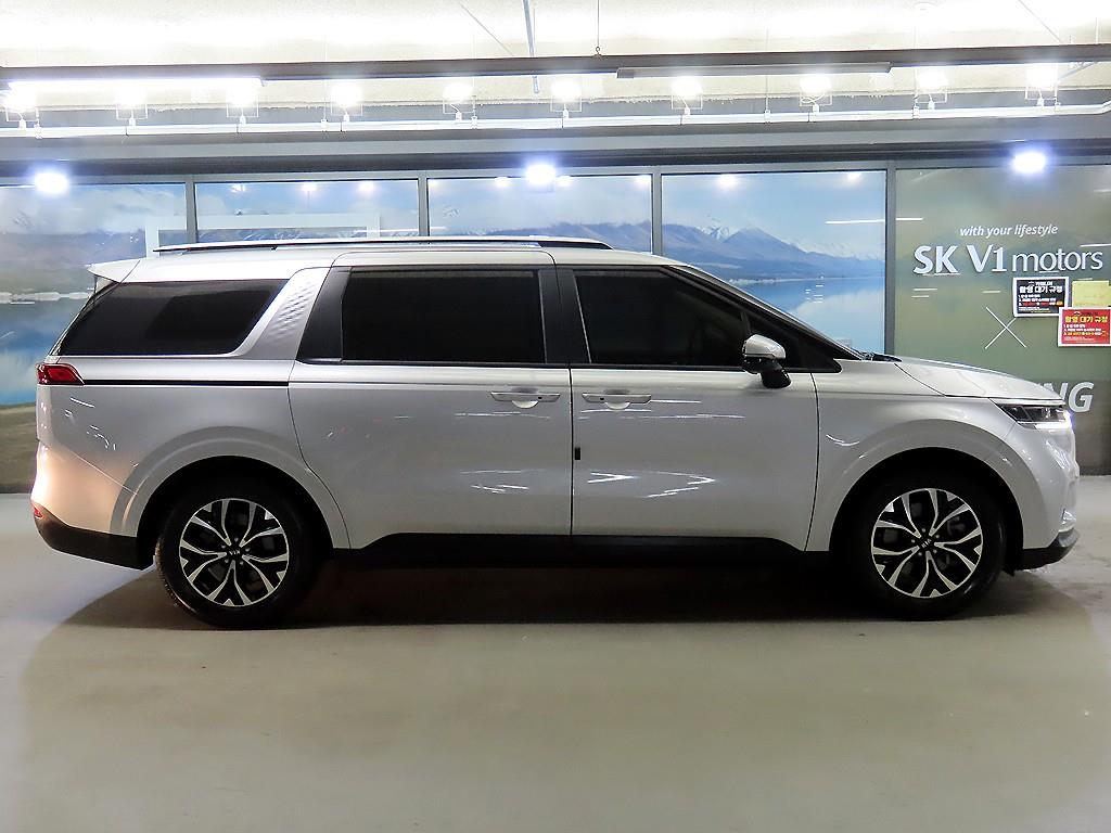 KIA Carnival - Vista 3
