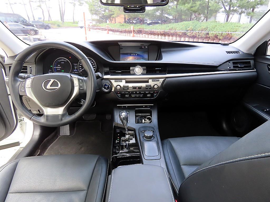 Lexus ES - Vista 7