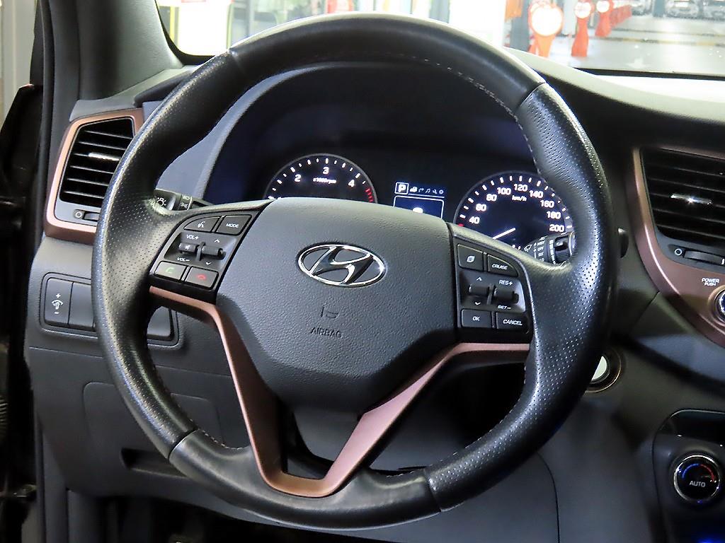 HYUNDAI Tucson - Vista 8
