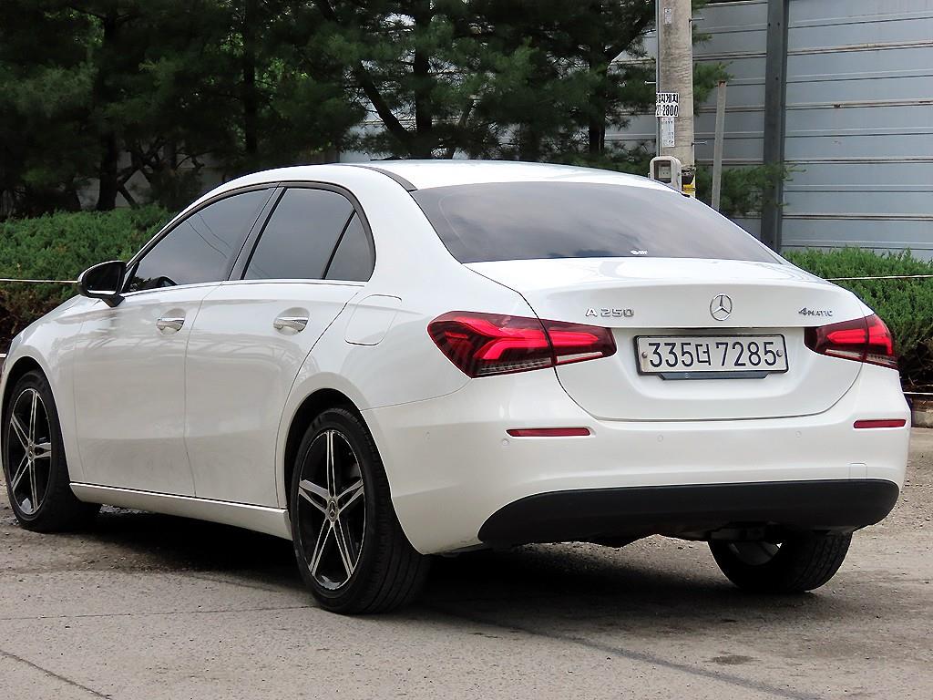 Mercedes Benz A Class - Vista 3