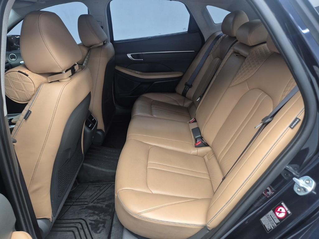HYUNDAI Sonata - Vista 11