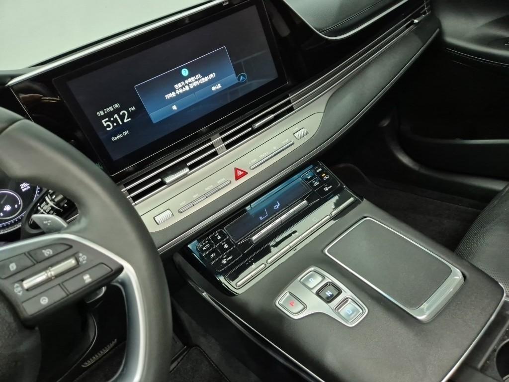 HYUNDAI Grandeur - Vista 10