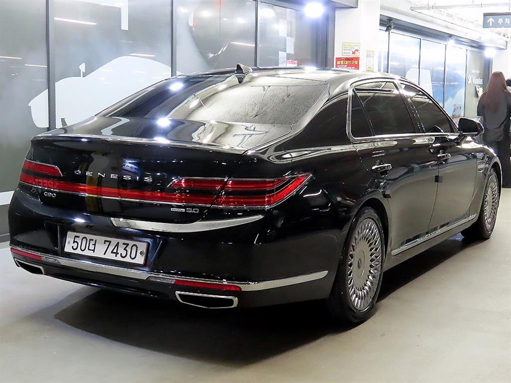 Genesis G90 - Vista 4