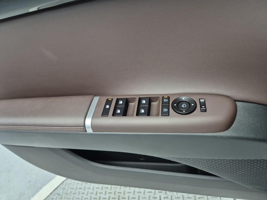 HYUNDAI Grandeur 2024 Blanco - Importación desde Corea - HF Imports Iquique - Foto 18