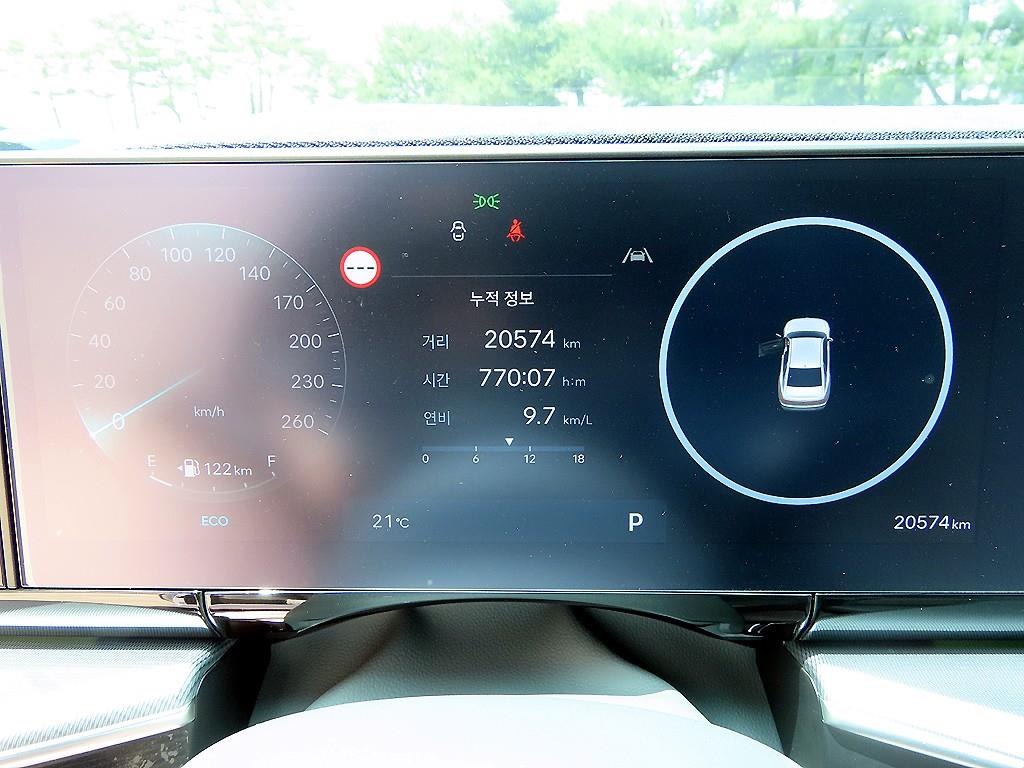 HYUNDAI Grandeur - Vista 9