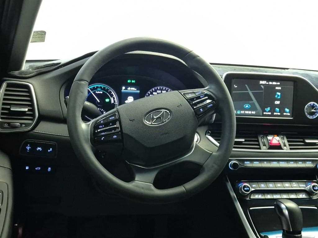 HYUNDAI Grandeur - Vista 9