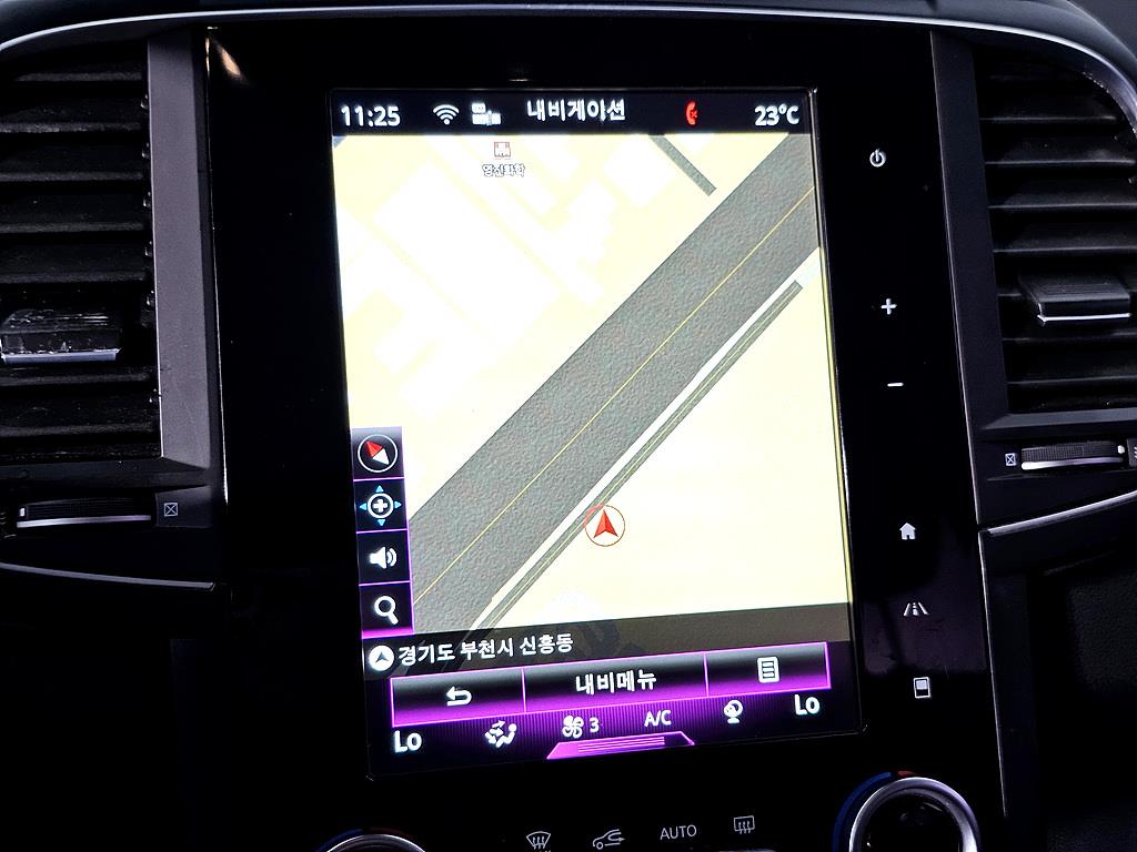 SAMSUNG QM6 - Vista 12