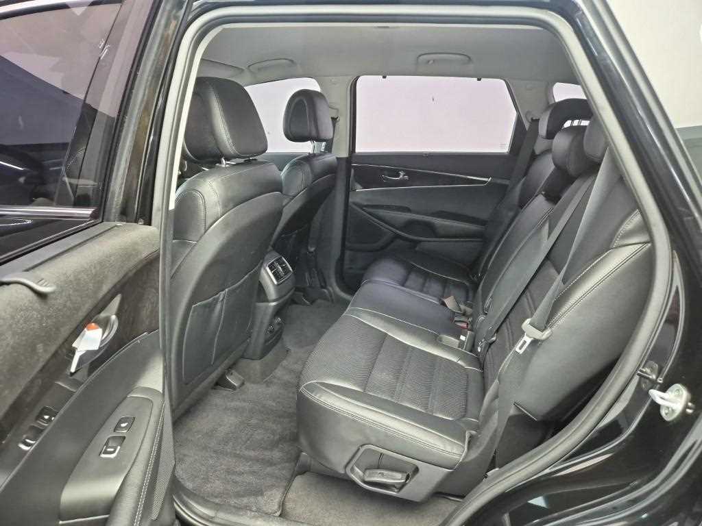 KIA Sorento - Vista 12