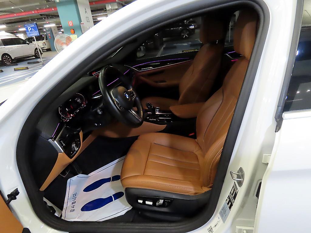 BMW 5 Series - Vista 6