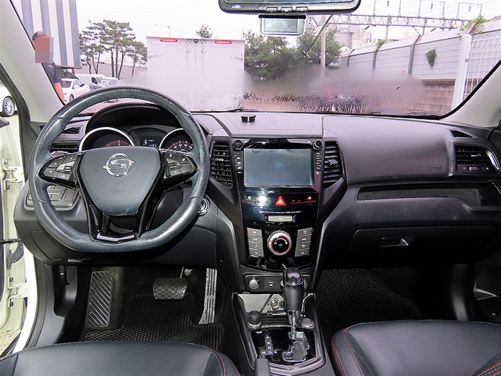 Ssangyong Tivoli - Vista 7