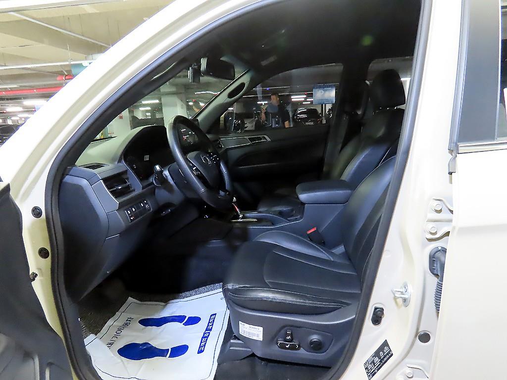 Ssangyong Rexton - Vista 6