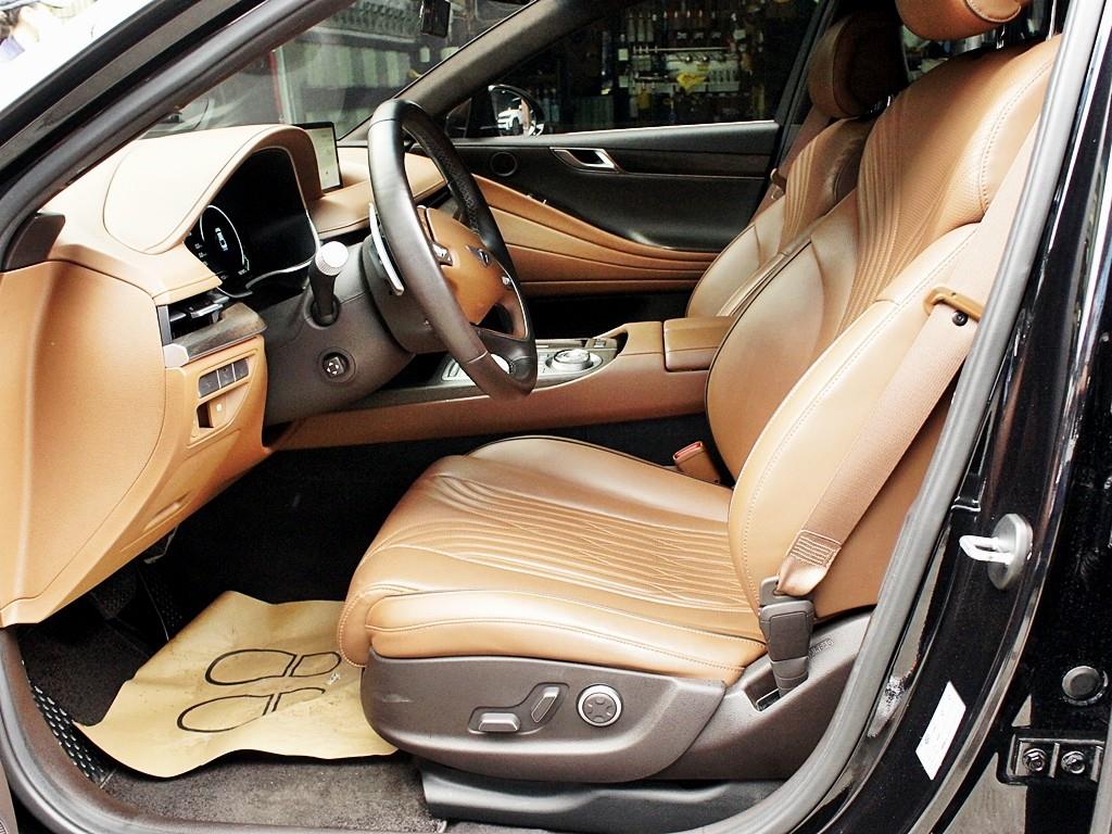 Genesis G80 - Vista 9