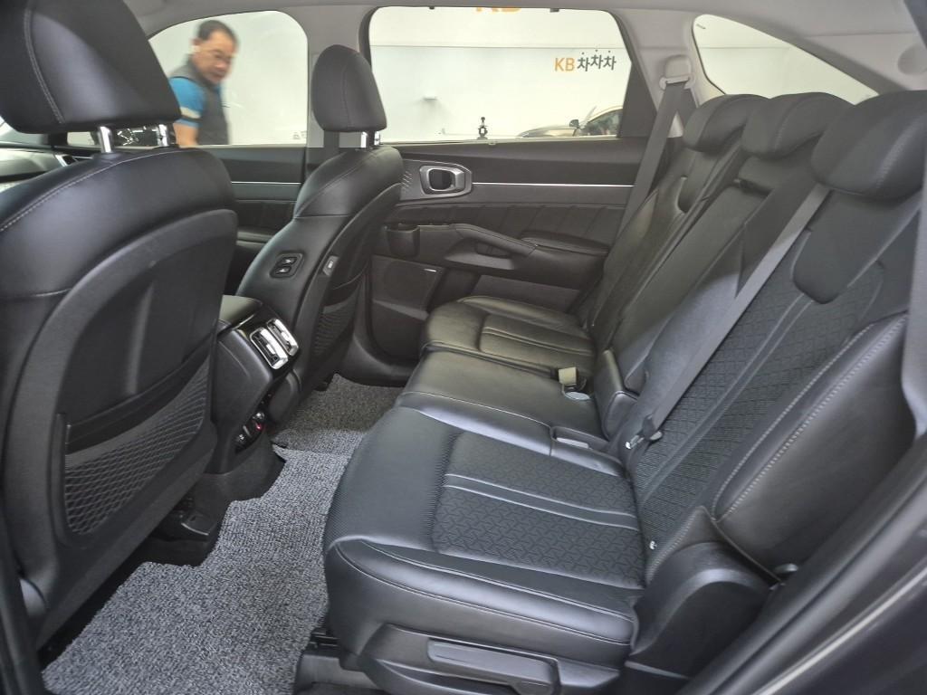 KIA Sorento - Vista 12