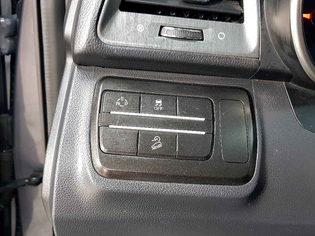 Ssangyong Tivoli - Vista 11
