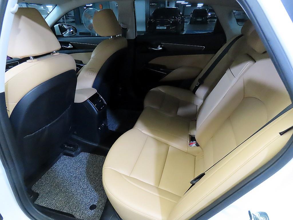 KIA K7 - Vista 7