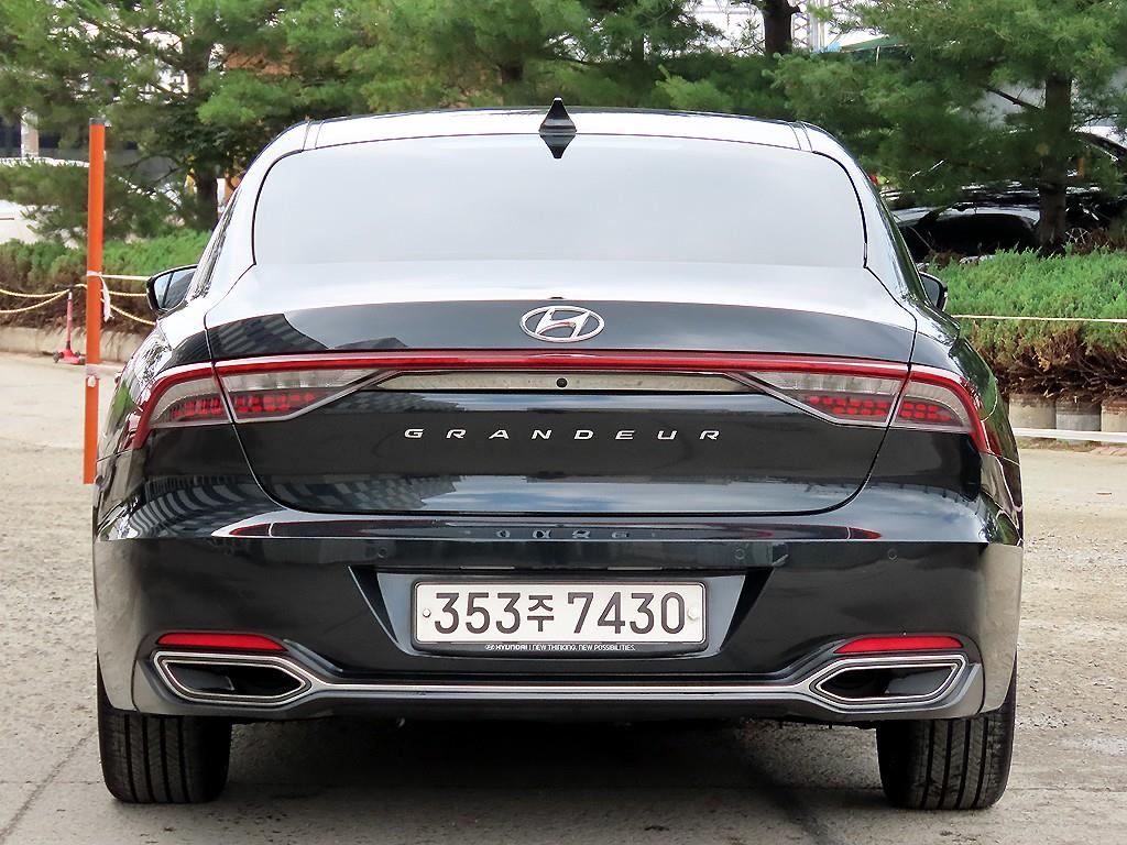 HYUNDAI Grandeur - Vista 4