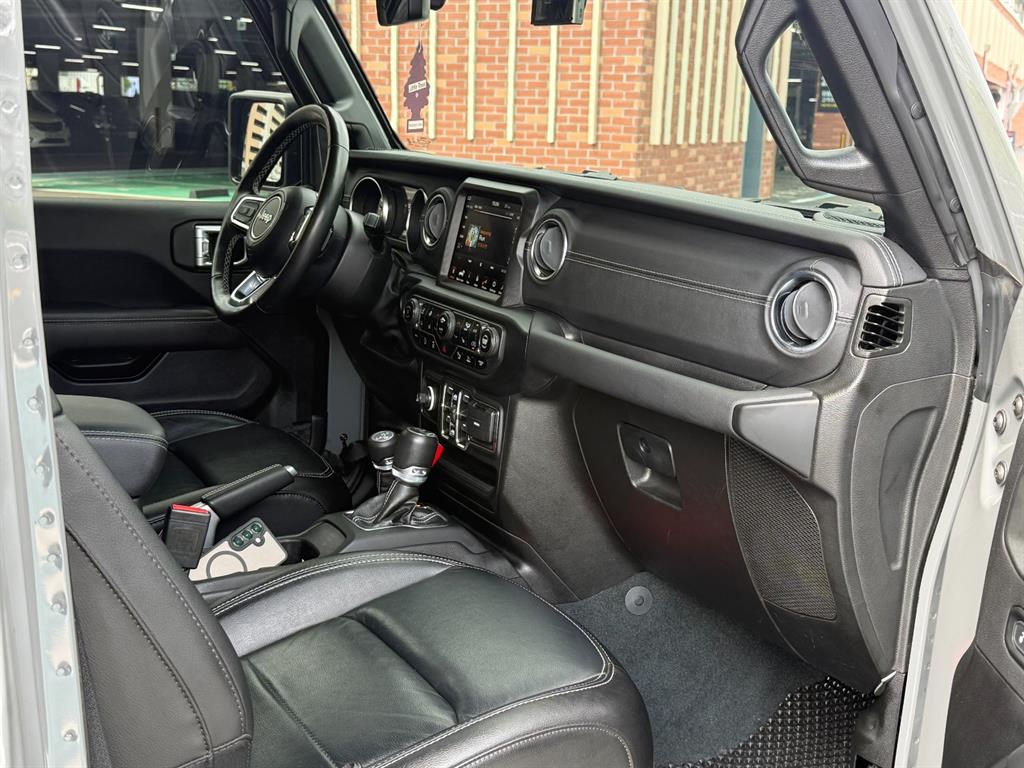 Jeep Wrangler - Vista 9