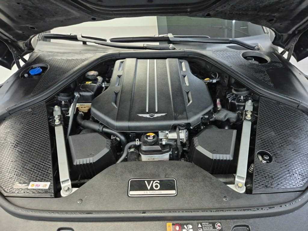Genesis G90 - Vista 5