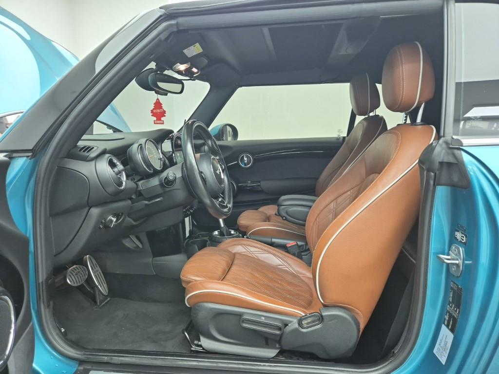 Mini Cooper Convertible - Vista 11