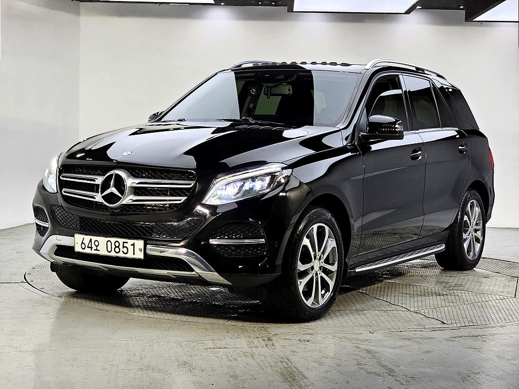 Mercedes Benz GLE Class 2016 Negro - Importación desde Corea - HF Imports Iquique - Foto 1