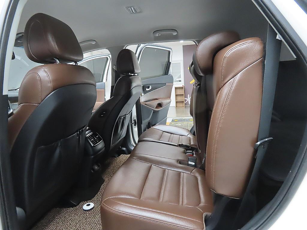 KIA Sorento 2016 Blanco - Importación desde Corea - HF Imports Iquique - Foto 9