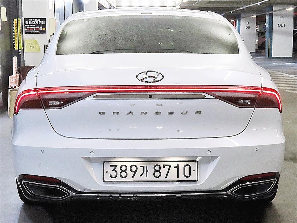 HYUNDAI Grandeur - Vista 5