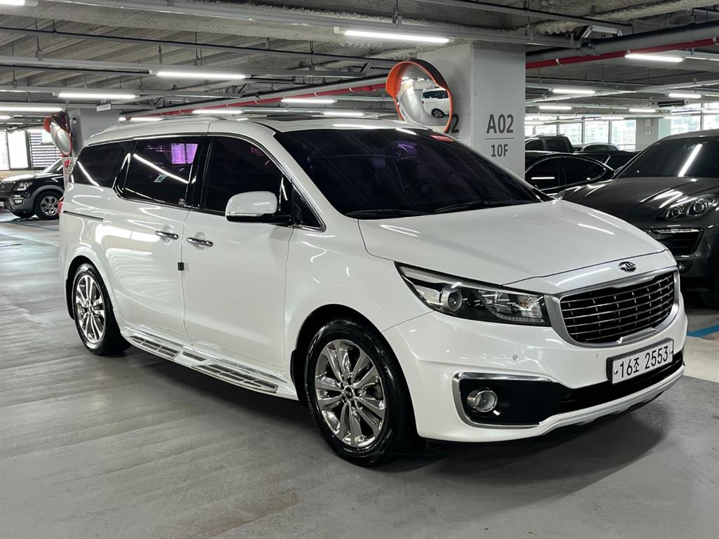 KIA Carnival - Vista 2