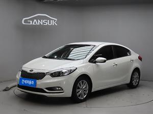 KIA K3 - Vista 4