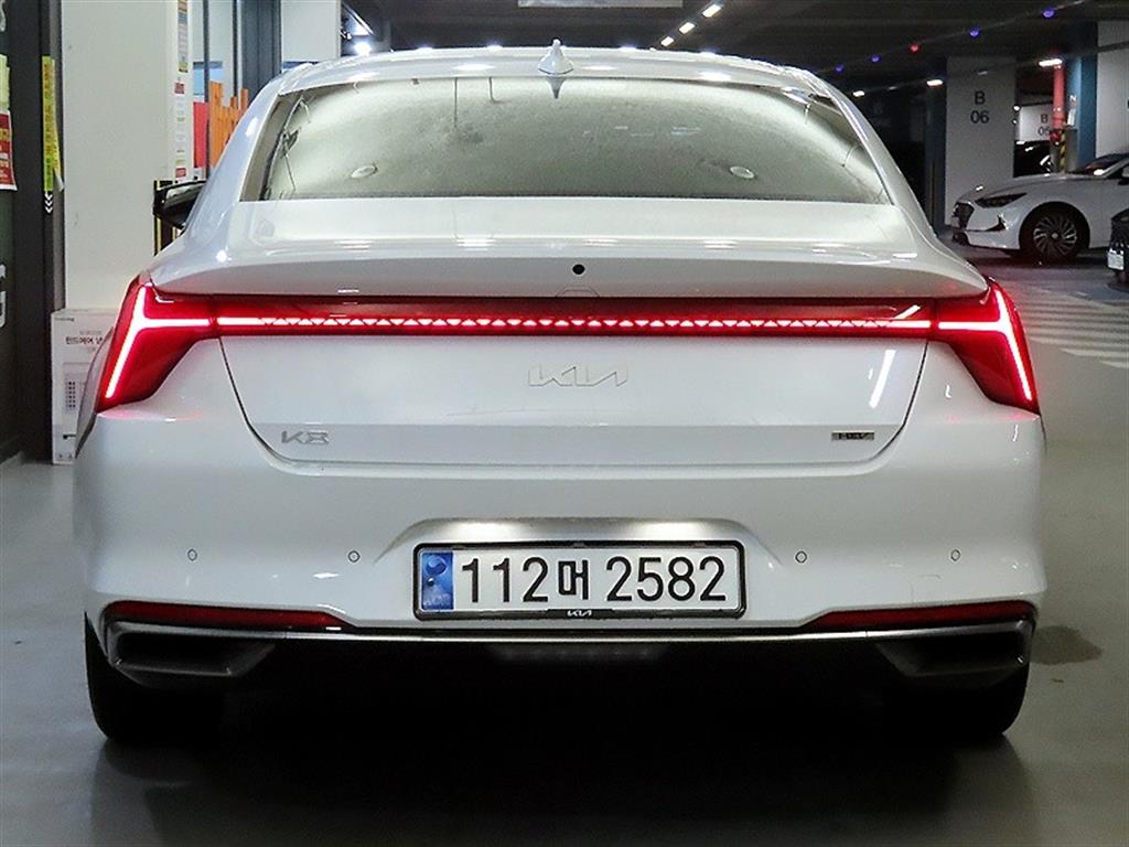 KIA K8 - Vista 5