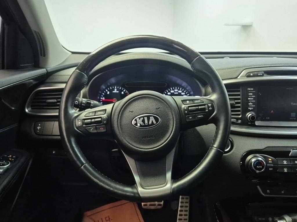 KIA Sorento - Vista 9