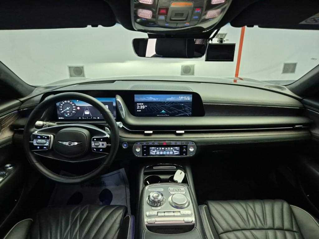 Genesis G90 - Vista 7