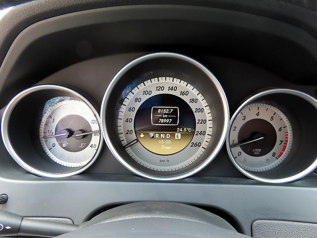 Mercedes Benz C Class - Vista 9