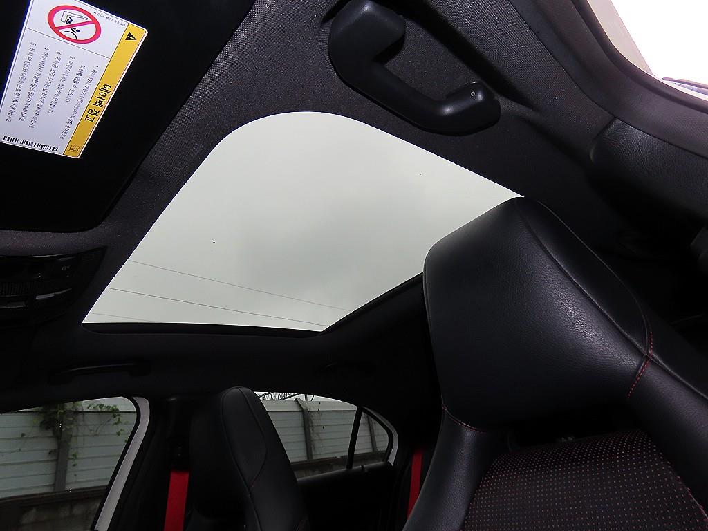 Mercedes Benz A Class 2015 Blanco - Importación desde Corea - HF Imports Iquique - Foto 17
