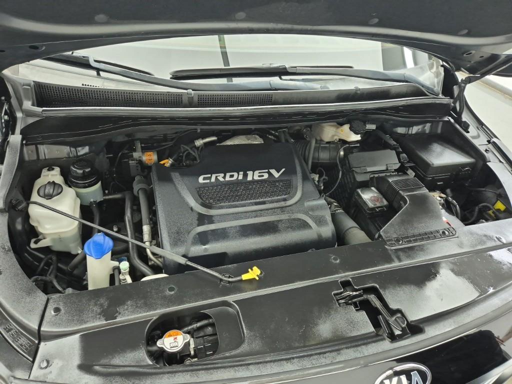 KIA Carnival - Vista 6