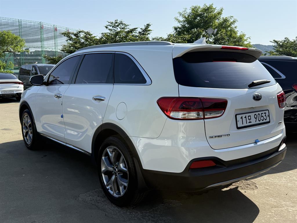 KIA Sorento - Vista 5