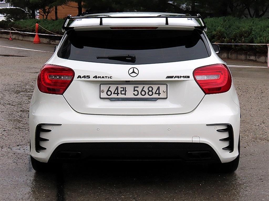 Mercedes Benz A Class - Vista 4