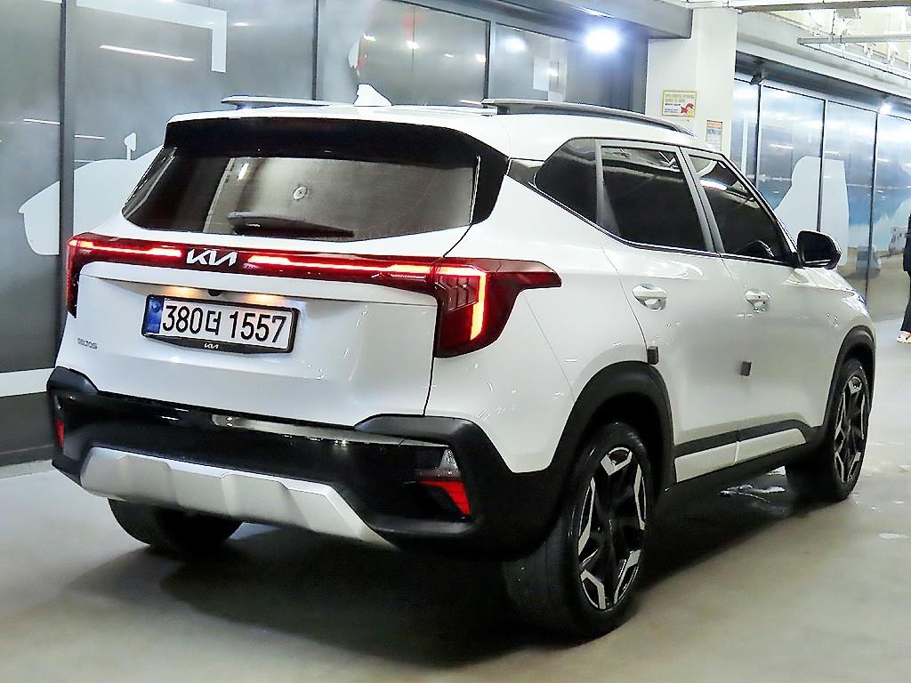 KIA Seltos - Vista 4
