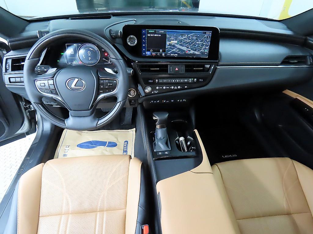 Lexus ES - Vista 7