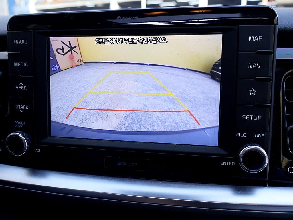 KIA Stonic 2019 Blanco - Importación desde Corea - HF Imports Iquique - Foto 10