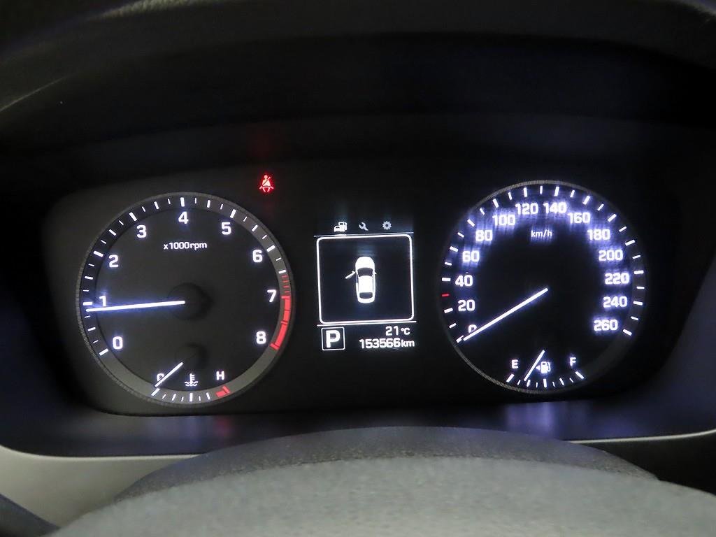 HYUNDAI Sonata - Vista 6