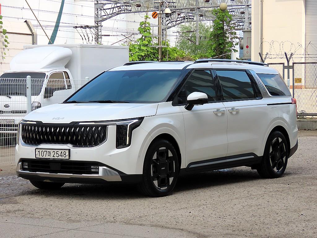 KIA Carnival - Vista 2