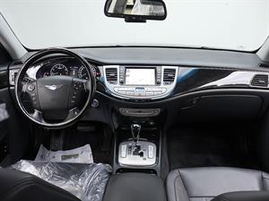 HYUNDAI Genesis - Vista 10