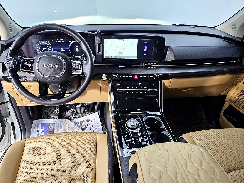 KIA Carnival - Vista 5