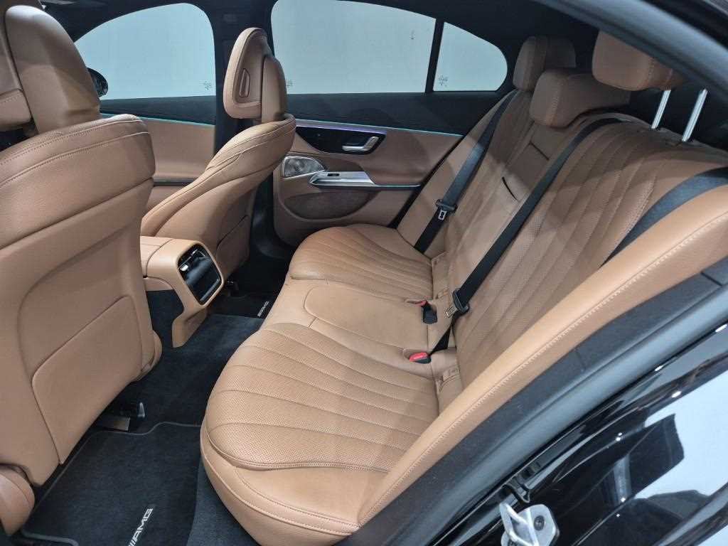 Mercedes Benz E class - Vista 12