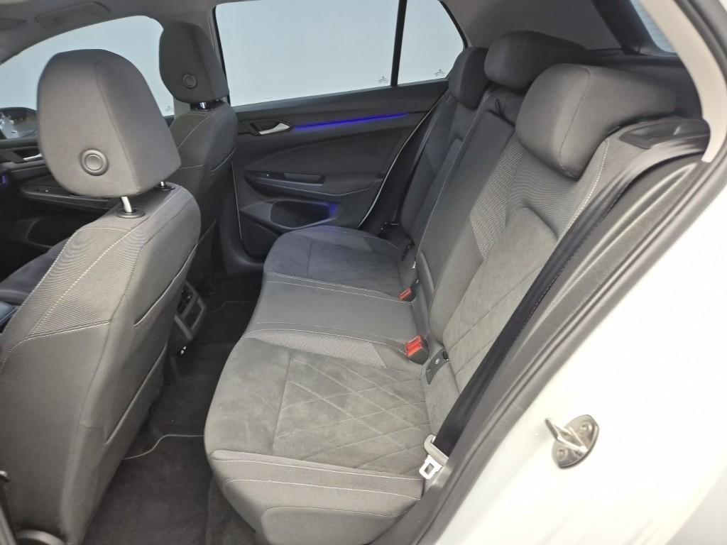 Volkswagen Golf - Vista 12