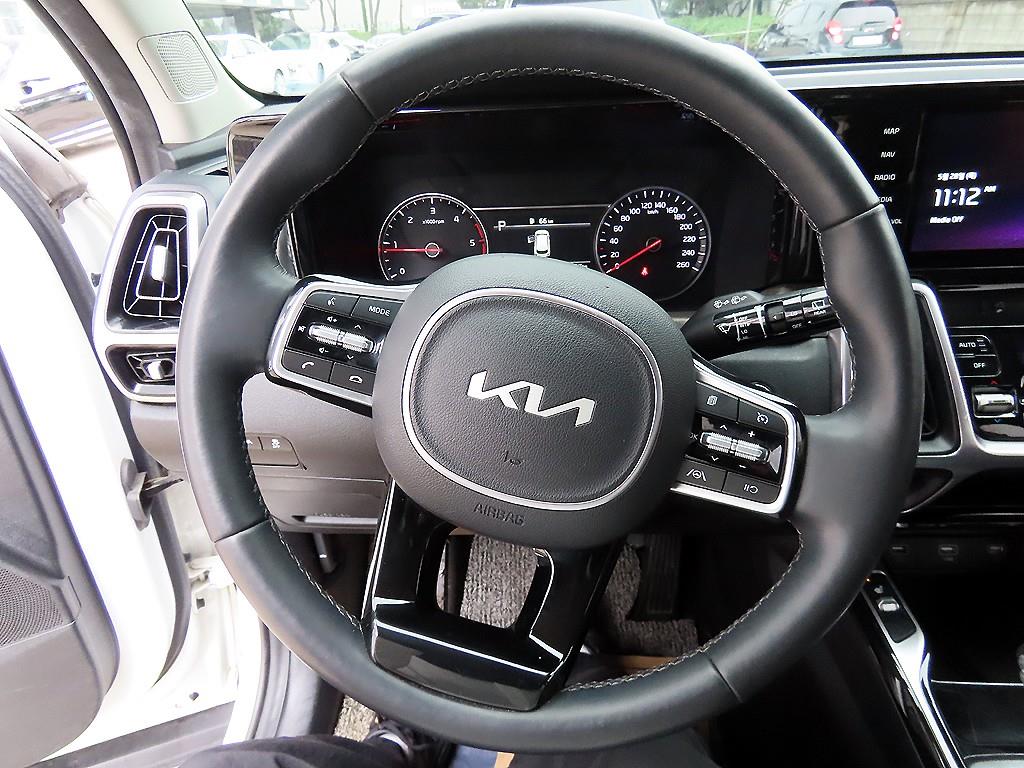 KIA Sorento - Vista 8